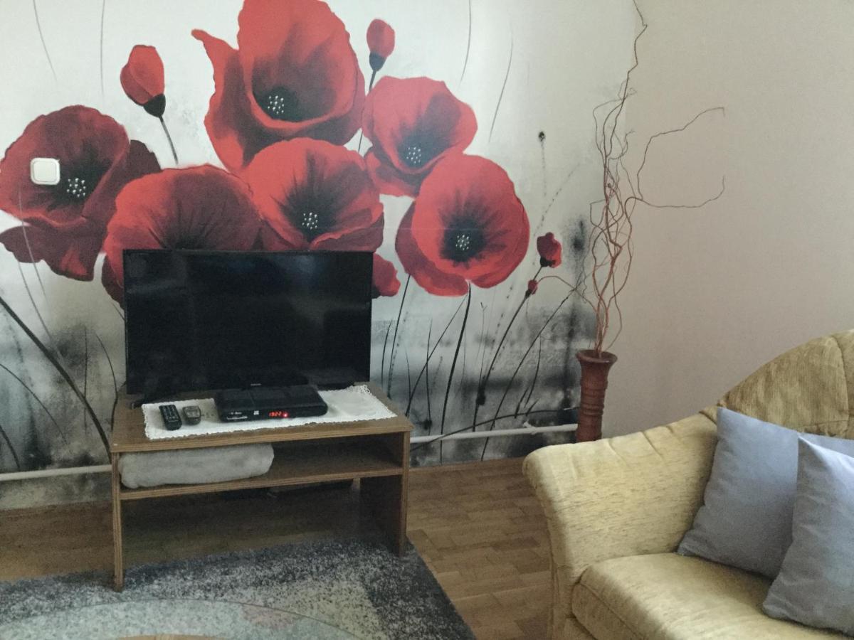 Sueti Nyaralo Villa Balatonmáriafürdő Buitenkant foto
