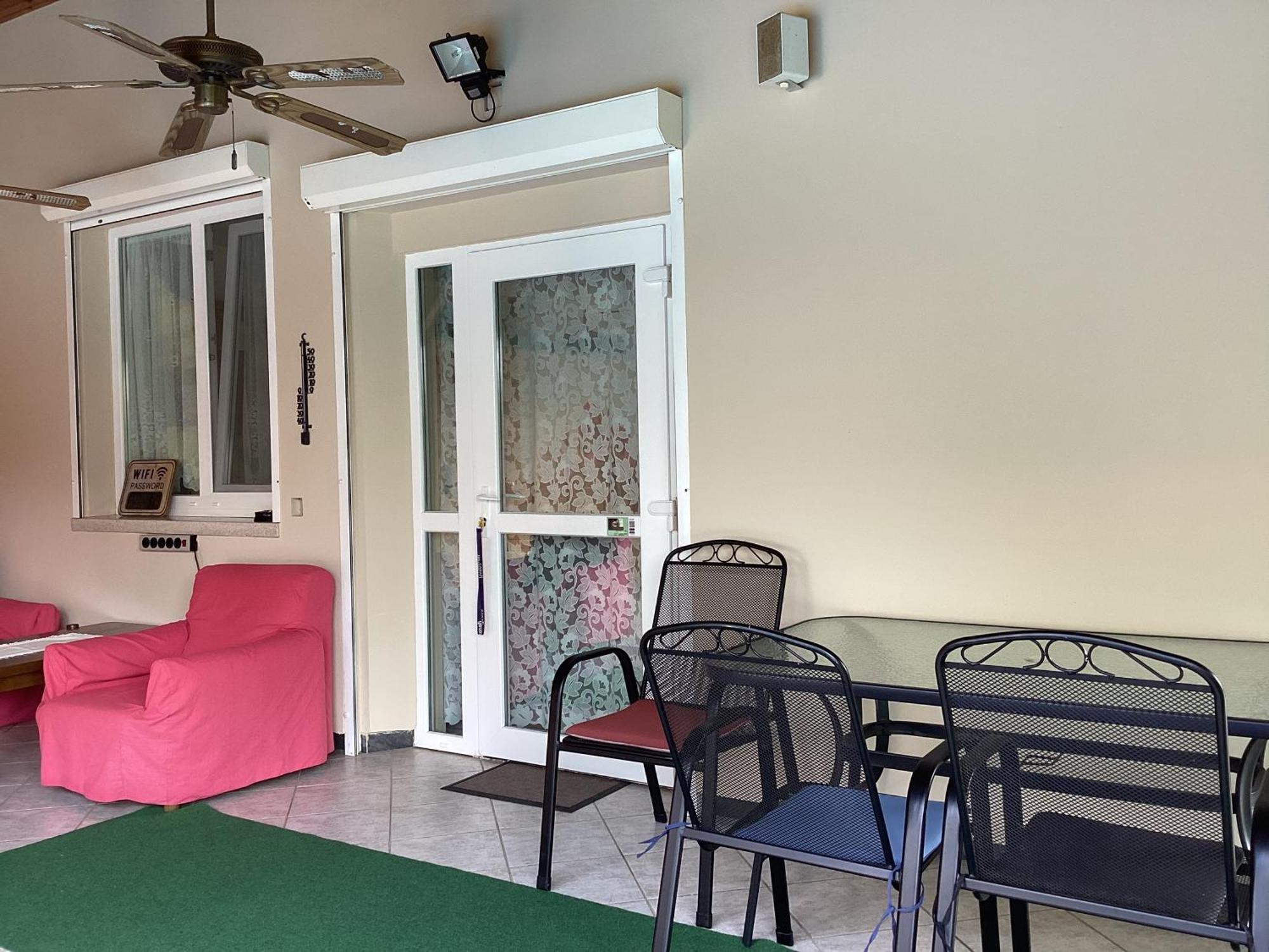 Sueti Nyaralo Villa Balatonmáriafürdő Buitenkant foto