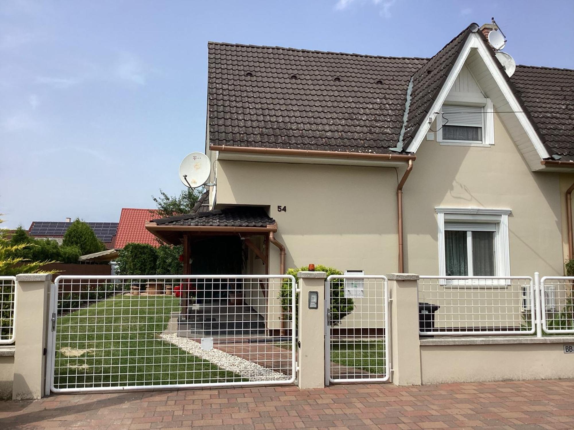 Sueti Nyaralo Villa Balatonmáriafürdő Buitenkant foto