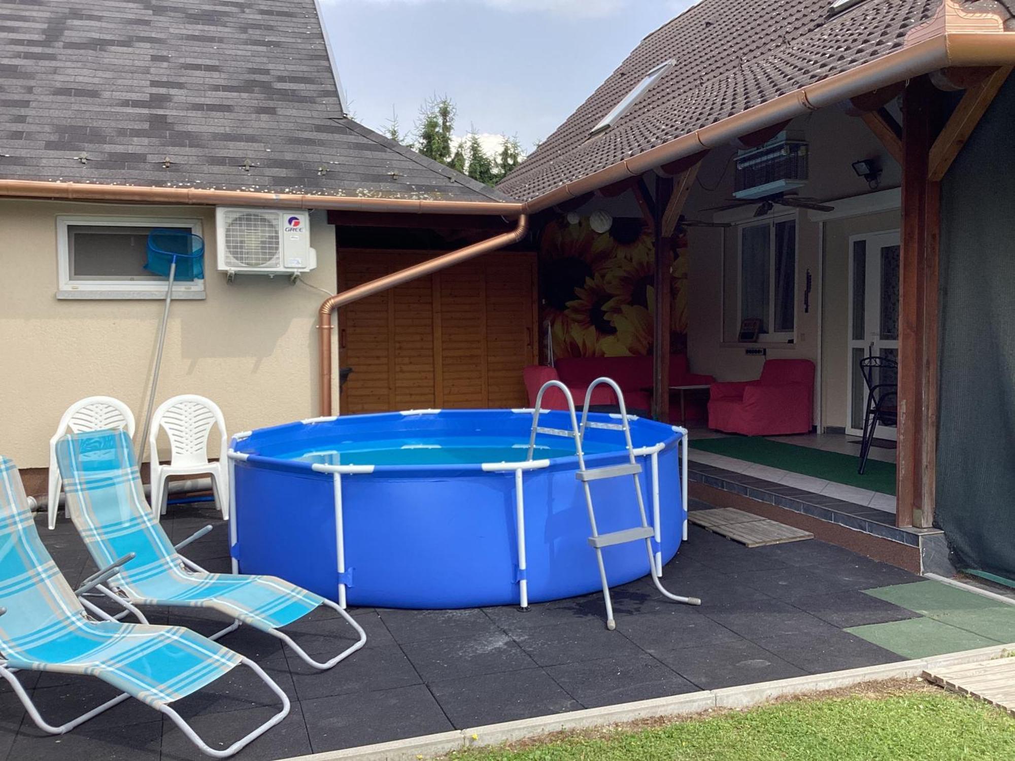 Sueti Nyaralo Villa Balatonmáriafürdő Buitenkant foto